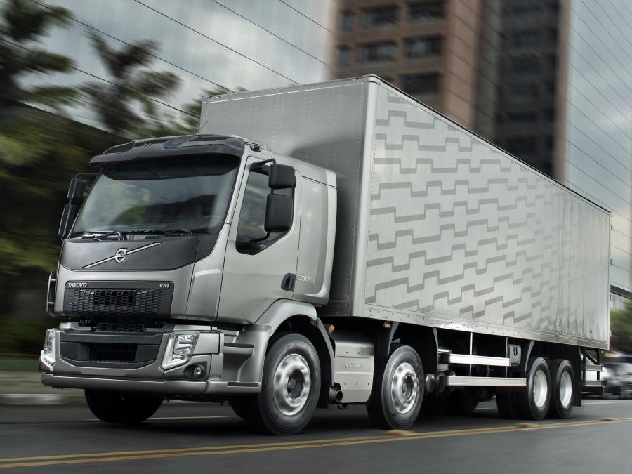  Volvo VM 330 8x2 2014 года  (фото 1 из 4)